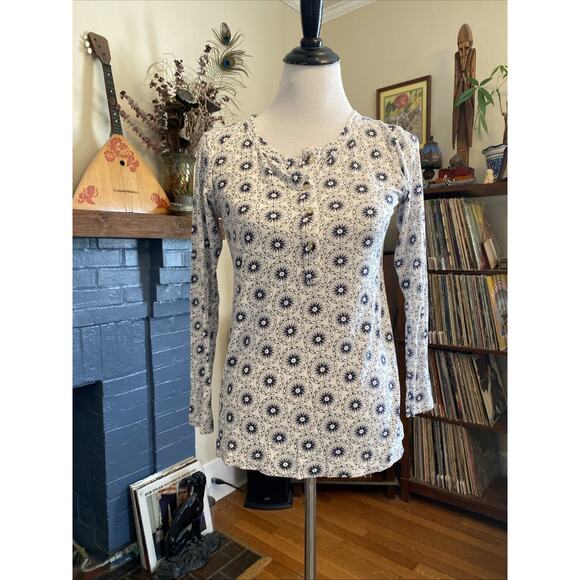 Kate Quinn Sun Starburst Top Shirt Womens M 100% Organic Cotton Button Henley - Picture 7 of 12